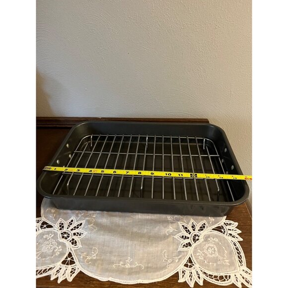 Farberware Roasting Pan - Picture 3 of 6